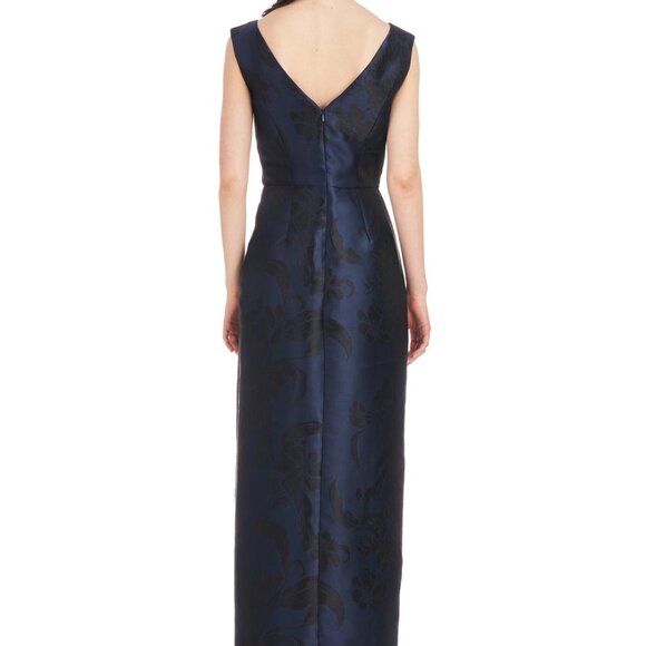 Kay Unger Amal Walk Thru Jumpsuit – Metallic Floral Jacquard Elegance - Picture 3 of 6